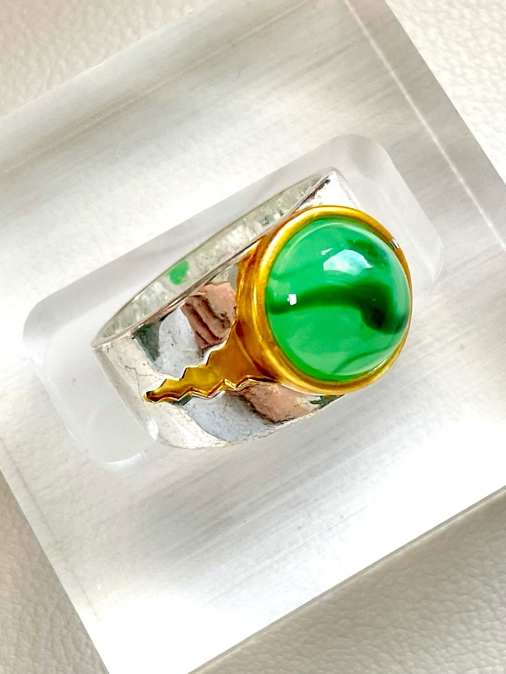 Green Glass Cabochon Silver and Gold Accent Ring - Picture 3 of 3